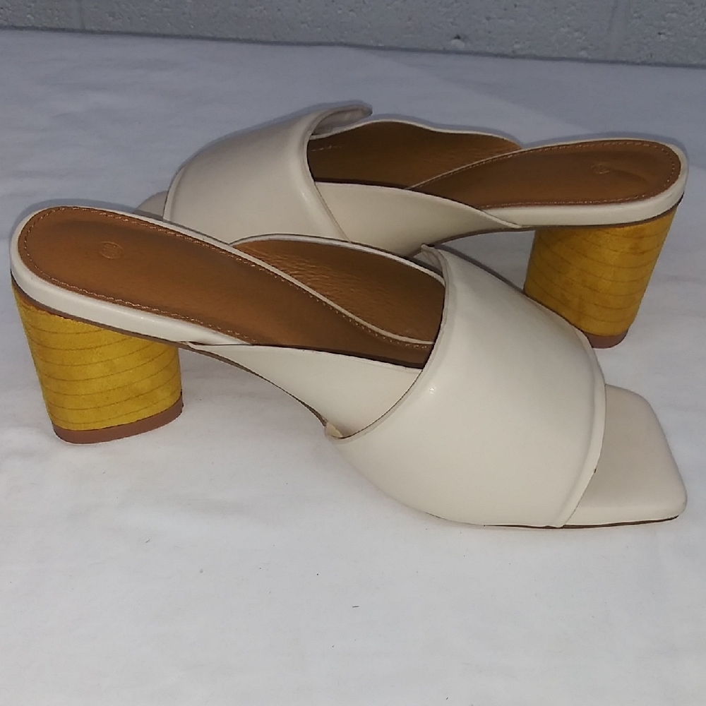 Elegant Cream Women's Mules - Picture 4 of 5